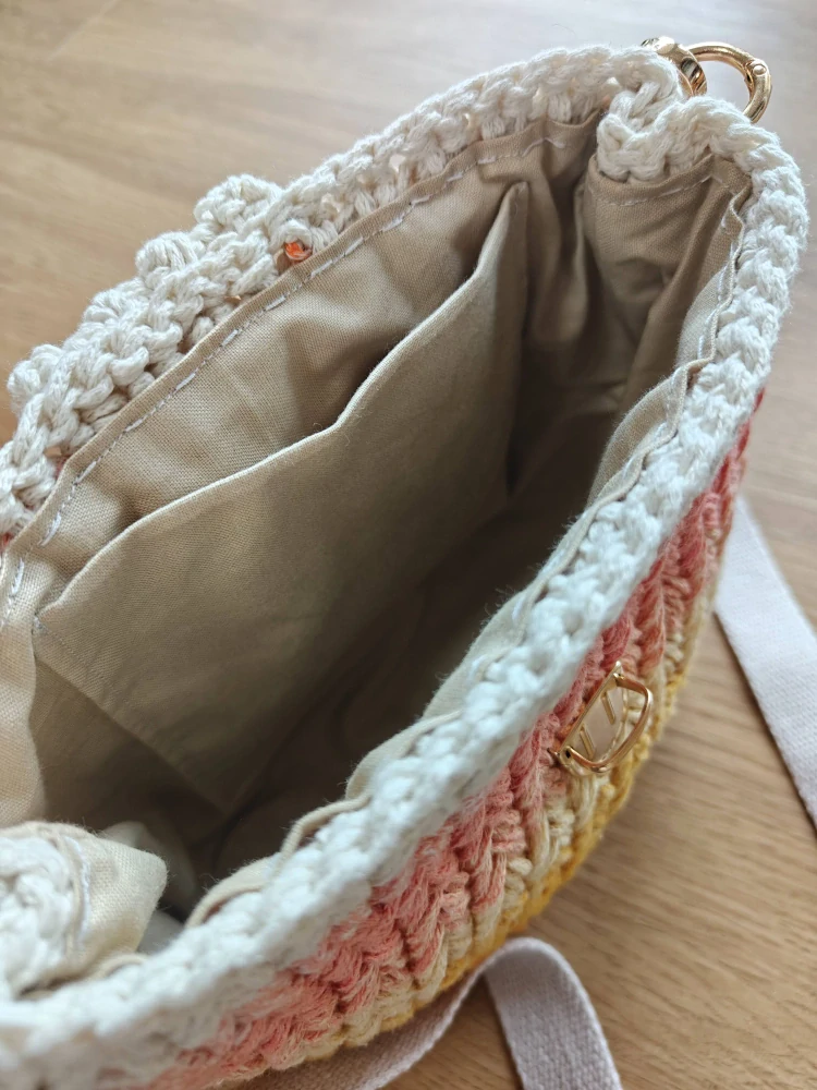 Háčkovaná crossbody podzimní